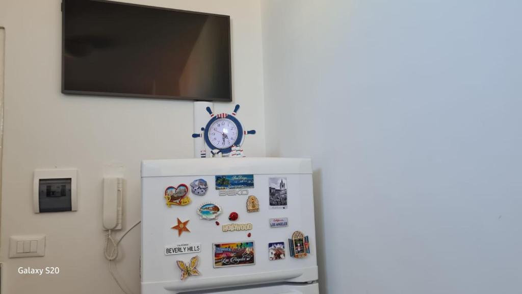 Angolo TV e Frigo